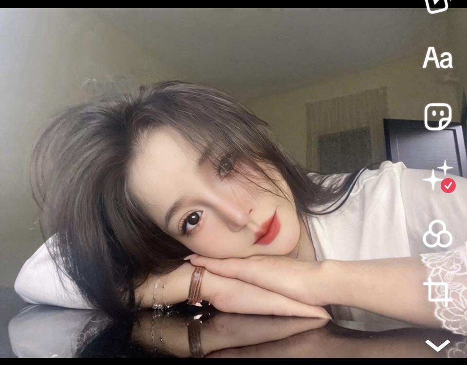 Khám Phá Vẻ Đẹp Hình Thể Quyến Rũ Nghệ Thuật Chụp Ảnh Gái Xinh Quần Ngắn